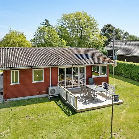 Momo - 570m From The Sea By Interhome